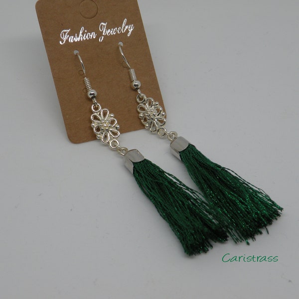 Boucles d'oreilles pompon vert