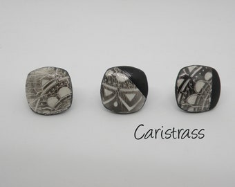 Square ring made of white and grey cracked polymer clay