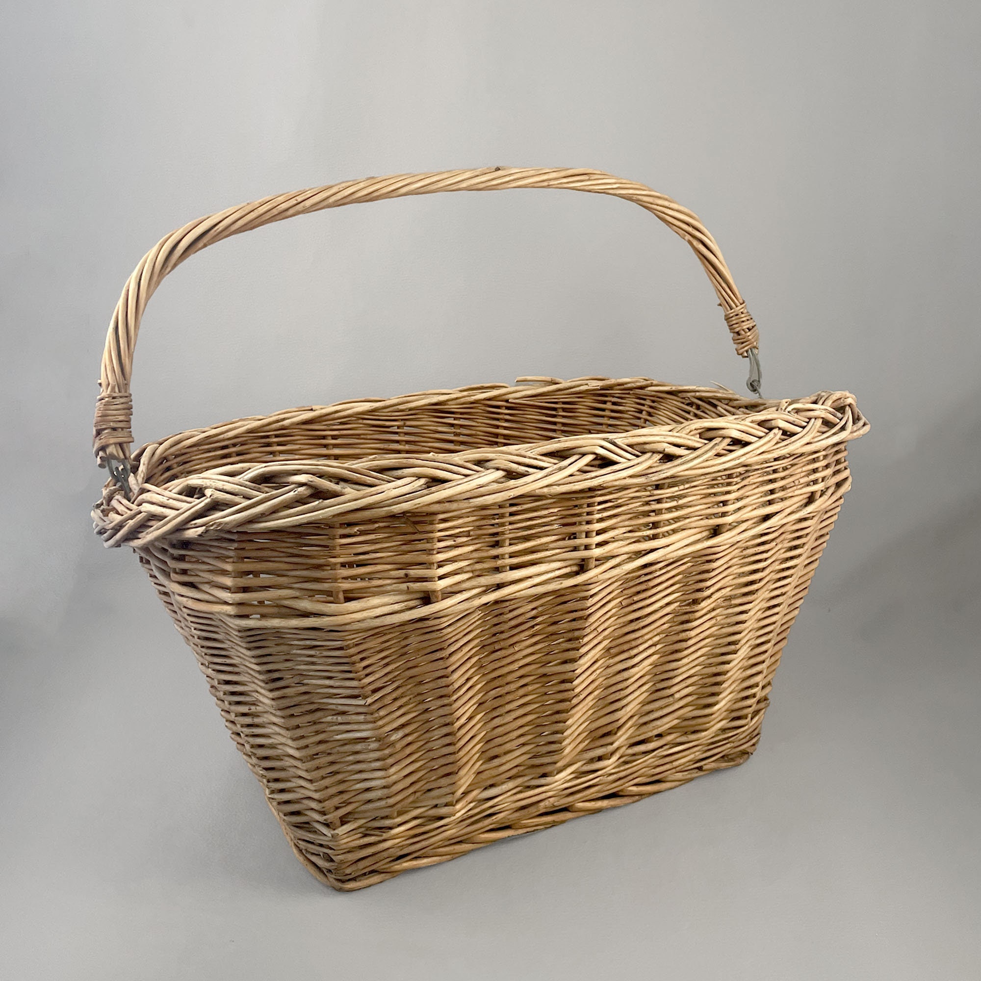 Panier Vélo Vintage Années 1970 - Osier Plastique Tissé Crème - Rétro Et Imperméable