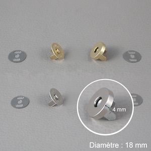Puede incluir: Cierres magnéticos a presión en tonos dorados y plateados. La imagen incluye un primer plano que muestra un poste de 4 mm y un diámetro de 18 mm. Estos cierres son adecuados para bolsos, carteras y proyectos de manualidades.