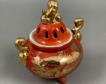 Kutani Japanese tripod incense burner in porcelain