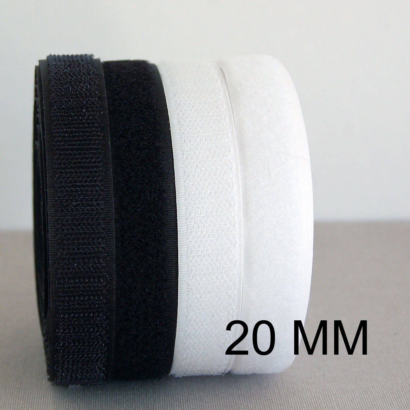 20 Pairs Scratch Round Sticker, 6cm Double Sided Velcro Tape Extra Strong  Self Adhesive Backing Pads Adhesive (black + White)