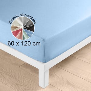 Peut inclure: Un drap-housse bleu clair, de dimensions 60 x 120 cm, présenté sur un cadre de lit blanc. Un graphique circulaire montre les couleurs disponibles. Le drap est en tissu doux et lisse.