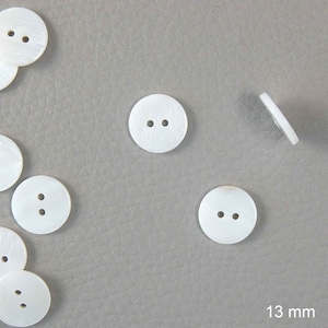 Akoya white mother-of-pearl button 10, 13, 15, 20 or 25 mm decreasing price 13 mm