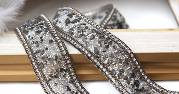 Ruban cristal strass embellir étincelle cristal Ruban garniture chaîne ceinture mariage robes de mariée accessoires Applique chaussures chaîne strass, 3, 5cm 5701bc Ruban cristal strass embellir étincelle cristal Ruban garniture chaîne ceinture mariage robes de mariée accessoires Applique chaussures chaîne strass, 3, 5cm 5701bc