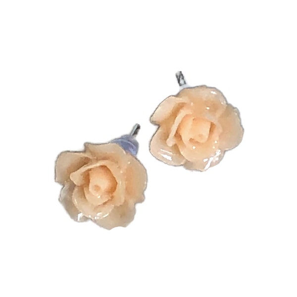 Petites boucles d’oreilles fleurs forme Rose pêche abricot, orange pâle ou clair printanières, légères et douces, rétro romantique vintage