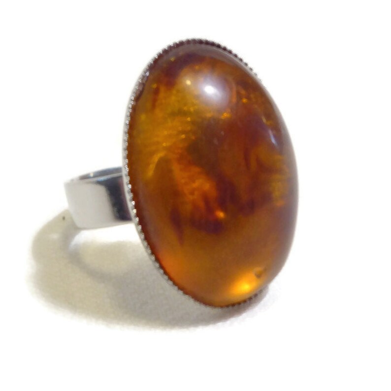 18x25mm classic honey Oval amber resin imitation ring caramel on serrated oval tray holder in adjustable silver metal