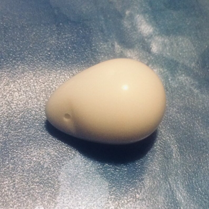 plain Invisible pearl necklace full milk-like drop ultra-thin cable minimalist Czech glass pendant opaque white milk