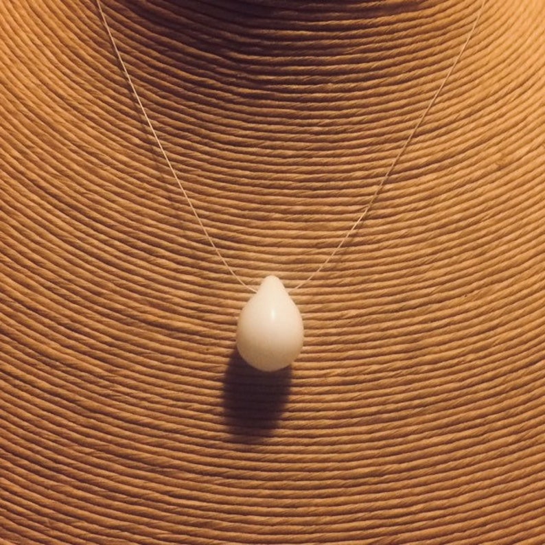 plain Invisible pearl necklace full milk-like drop ultra-thin cable minimalist Czech glass pendant opaque white milk