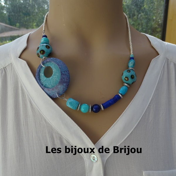 Collier original et unique bleu turquoise et bleu marine en fimo, perles de verre, perles en métal argenté