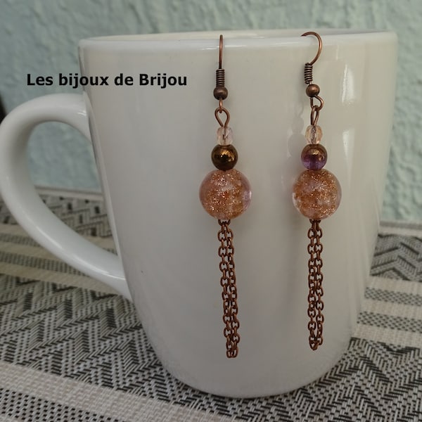 Boucles d'oreilles élégantes métal cuivré longues et perles en verre style murano rose et cuivré