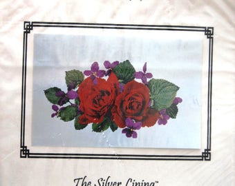 Diagram The Silver Lining "Roses are Red" Red roses to embroider with counted stitch American embroidery sheet by Jean M. Ross