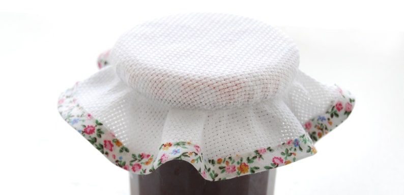 Support à broder au point de croix chapeau pour pot de confiture toile aïda biais vichy rouge Biais à fleurs