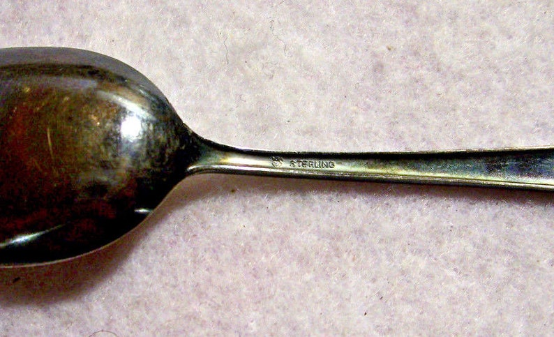 ? Souvenir Spoon Hand Engraved Sterling Silver by International Silver BATON ROUGE Louisana