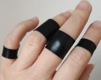 Anillo de piel sintética negra brillante, pequeño anillo elástico, para cubrir tatuajes góticos, anillos negros, unisex, para adultos, estilo punk rock, para adolescentes, personalizado.