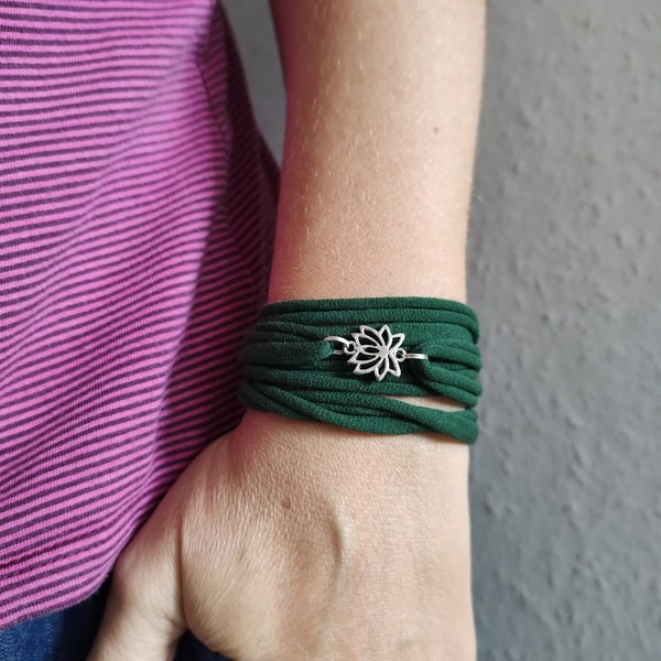 Lotus Flower Forest Green Wrist Cuff Bracelet, Wrap Bracelet, Cuff Black Bracelet Coton Cicatrice Tattoo Cover Up Wrist Covers Wristband Custom