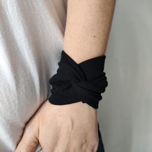 Black Twist Wrist Cuff Bracelet Wrist Wrap Bracelets Fashion Accessory Women Wrist Cuff Teens Wrist Tattoo Cover Up Fabric Jewellery Tattoo