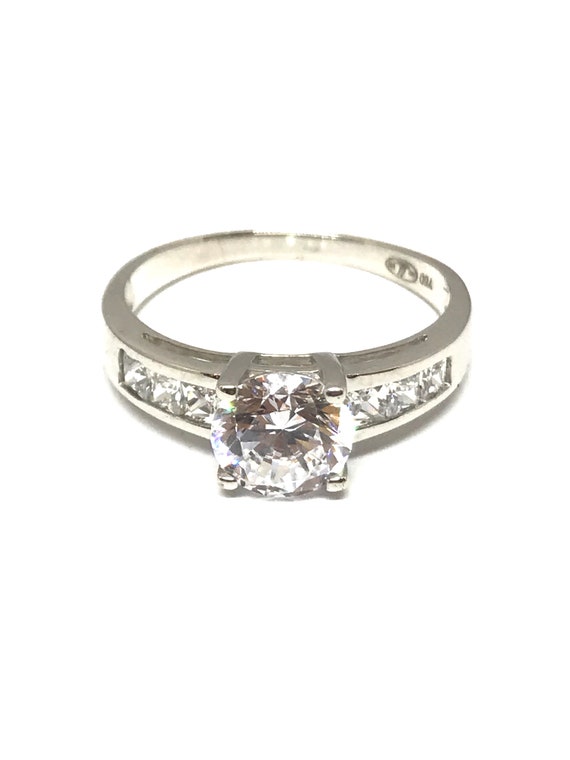 18 carat gold ring price