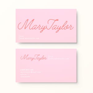 Modèle de carte de visite minimaliste modifiable sur Canva – Pink Coquette, design professionnel et imprimable pour une image de marque personnelle, taille standard américaine