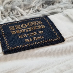 Classic Brooks Brothers Women&#39;s Straight Leg Jeans Size 31/32, Five (5) Pockets, Mid Rise