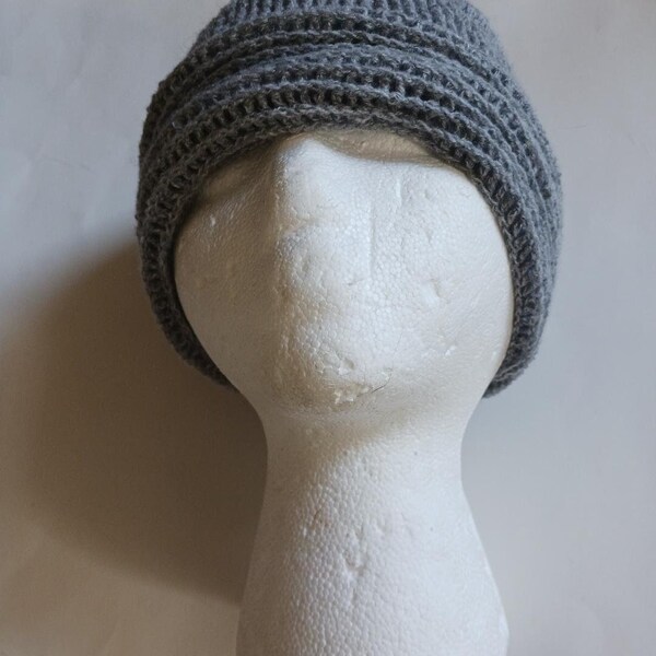Grey sheer beanie in reclaimed yarn