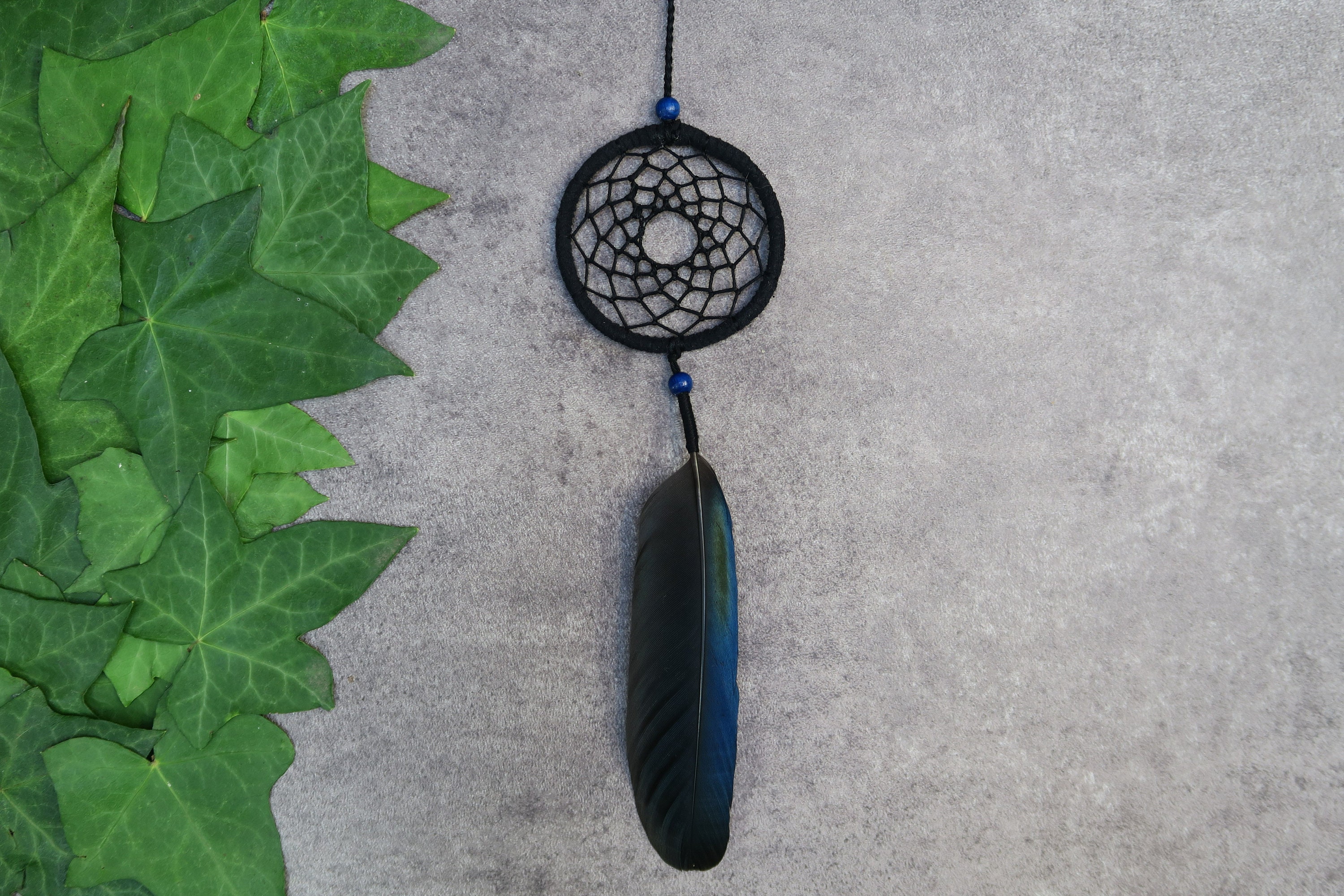 Petit Attrape Rêves Plume de Pie, Naturelle d'origine Ethique, Capteur Rêves, Décoration Pour Voitur