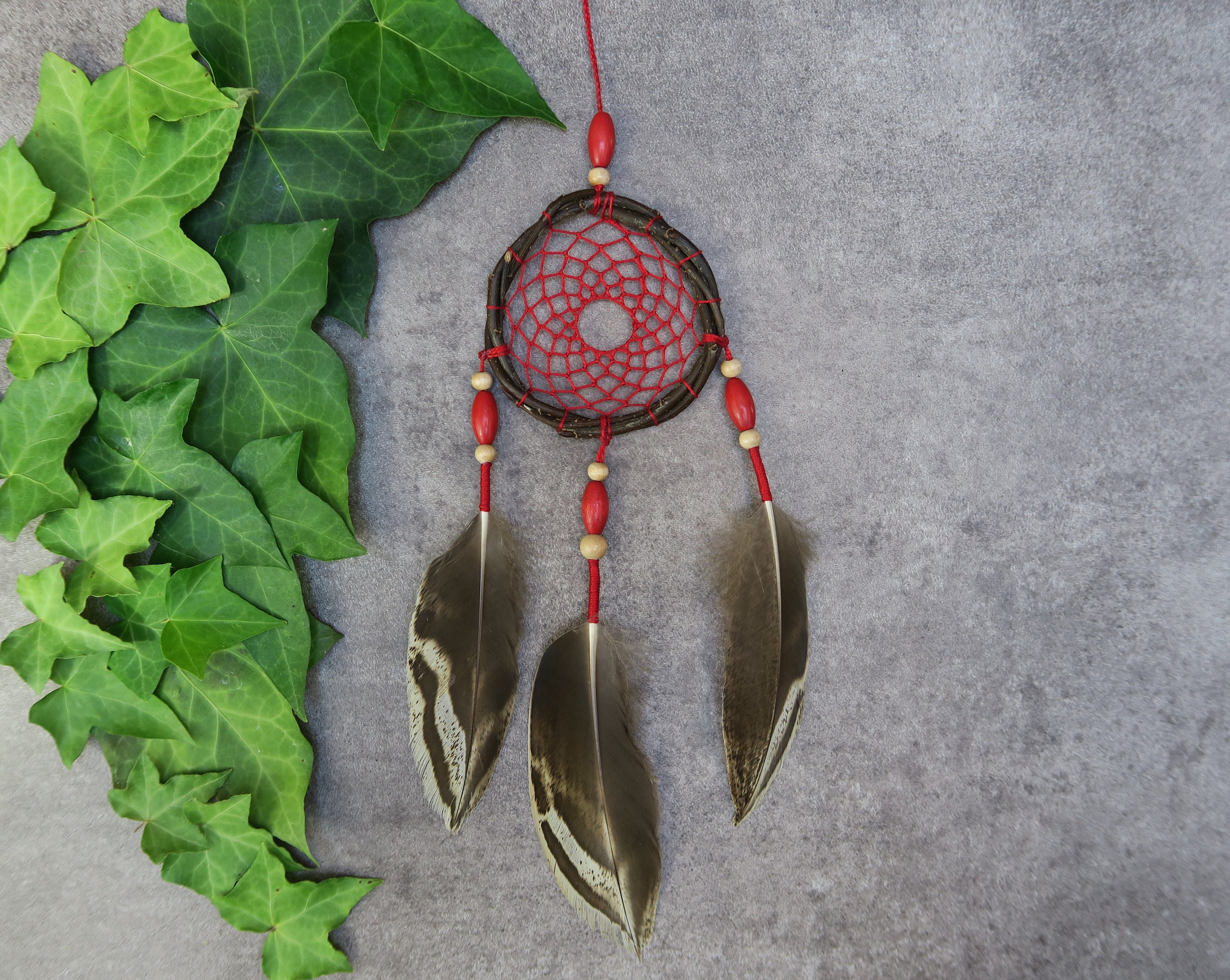 Petit Attrape Rêves Rouge, Plumes Naturelles et Osier, Mini Dreamcatcher Pour Voiture, de Canard Ori