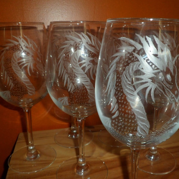 6 verres à vin en gravure sur verre motif dragons personnalisables