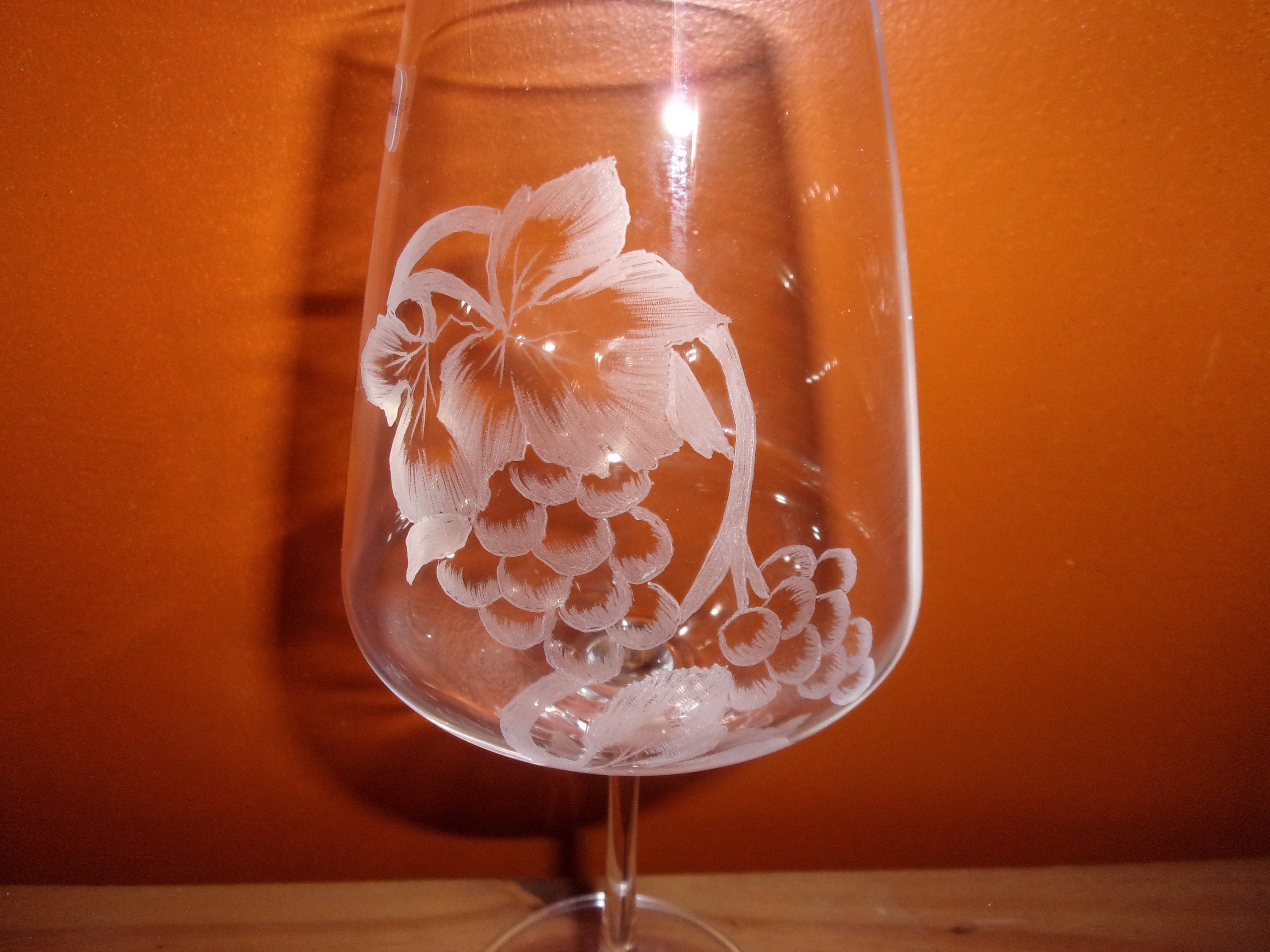 6Verres à Vin sur Pied Gravés Motif Raisins, Personnalisables