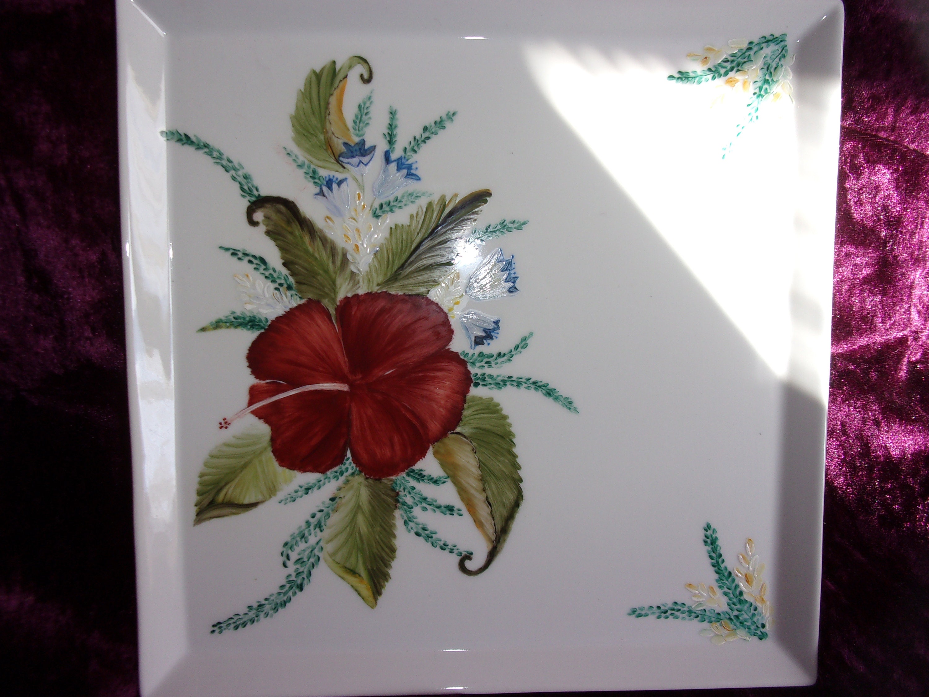 Plat à Gâteau ou Plat de Service Motif Hibiscus , Personnalisable