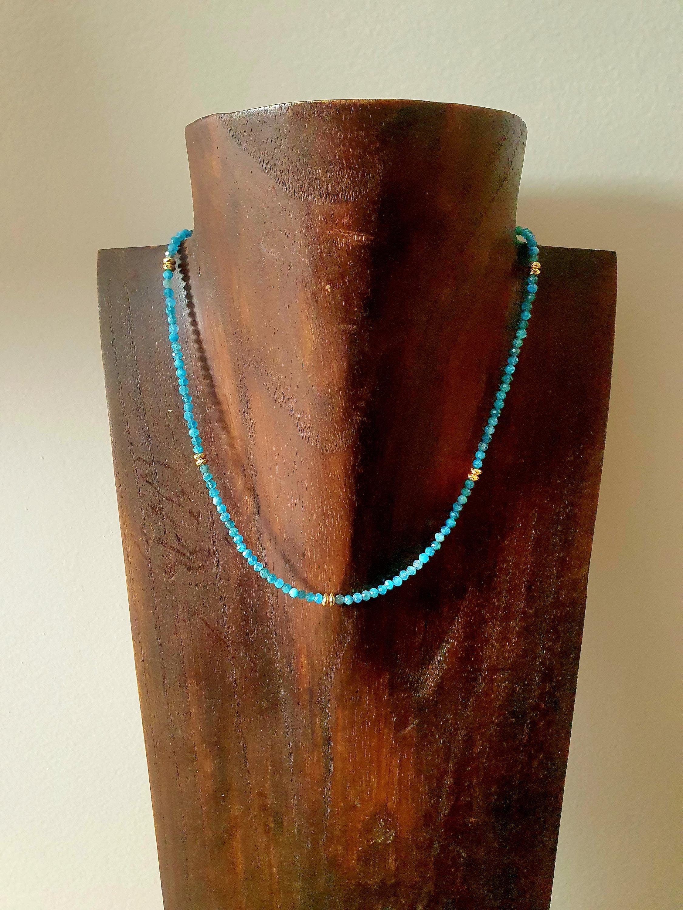 Collier Ras-de-cou Maille Plate Avec Pendentif Fleur En Pierre Bleue - Plaqué Or