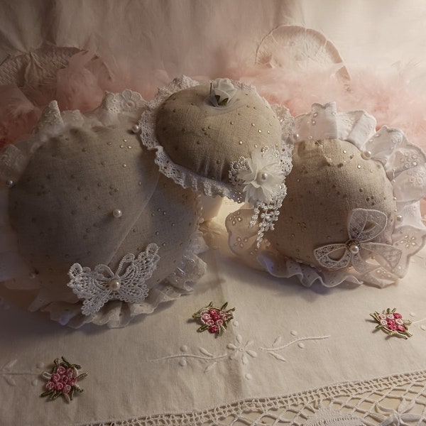 Joli trio de Champignons en tissu et dentelle,  par Boudoir Shabby