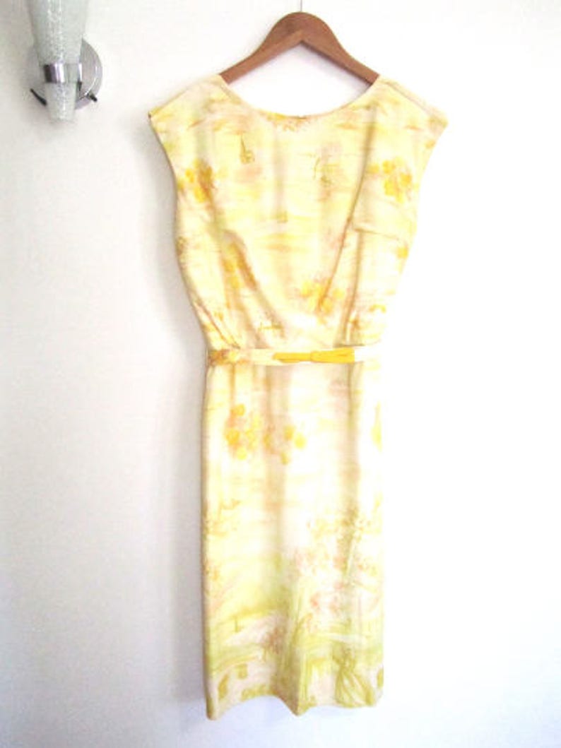 M 50s Dress Novelty Print Day Yellow Nylon Sleeveless Sheath Wiggle Belt by Westover Walker VLV Medium