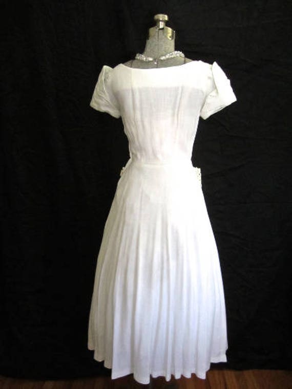 S 40s 50s White Dress Cotton Linen Lace Rhineston… - image 4