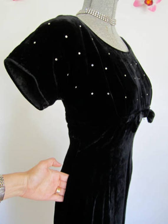 S 50s Wiggle Cocktail Dress Black Velvet Shelf Bu… - image 5