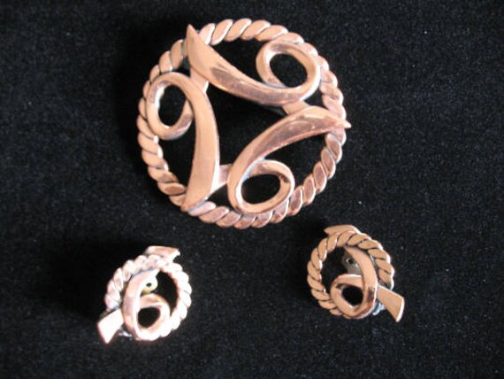 40s Set Copper Colored Brooch Earrings, Renoir St… - image 1