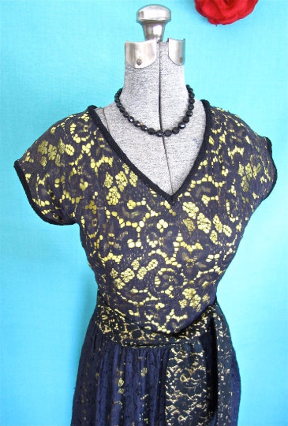 M 40s Bumble Bee Dress in Black Lace Over Yellow S