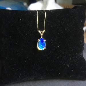 blue crystal pendant