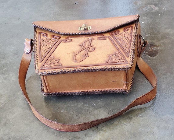 70's Hand Tooled Leather 'J' Purse - image 5