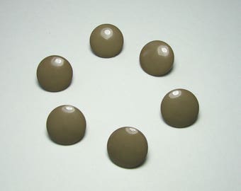 Boutons ronds 14 mm  plats à patte beige kaki synthétique vendus par lot de 12 créations couture