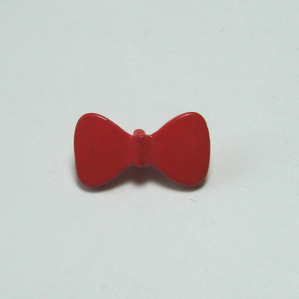 Boutons nœud papillon métal 13 x 7 mm  rouge à patte vendus par lot de 3 pièces couture bijoux décoration.