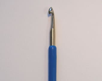 Hook Number 6 with handle, crochet creations.