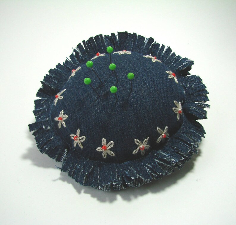 Pin cushion, round pin holder, denim, blue flowers embroidered cotton ecru, 10 cm, couture creations. image 1