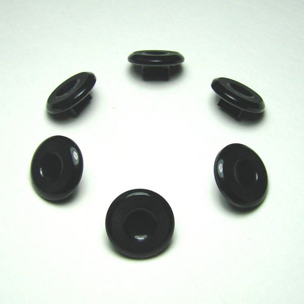 Boutons ronds unis 12 mm  fantaisie à patte noir synthétique vendus par lot de 12 créations couture