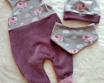 Strampler Babyset Strampler, Mütze und Halstuch, Erstlingsset  Schweinchen, Altrosa,