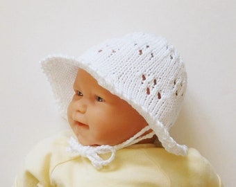 Chapeau bébé, chapeau bébé fille 3 mois blanc en coton écologique, cadeau bébé fille, chapeau bébé mariage, chapeau bébé baptême fait main