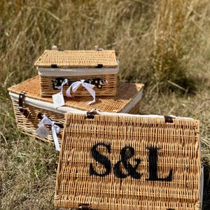 Natural Wicker Personalised Gift Hamper, Custom Pinic Basket, New Home Gift, Wedding Hamper, Couples Gift