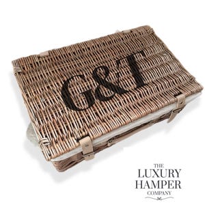 Luxury Wicker Personalised Gift Hamper, Custom Pinic Basket, New Home Gift, Wedding Hamper, Couples Gift