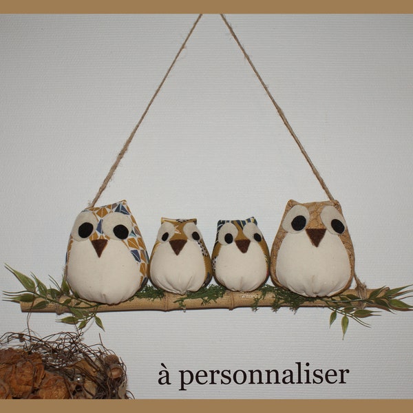 famille de hiboux en tissu sur une branche de bois en bambou,  cadeau pour couple, cadeau pour les parents, cadeau de mariage, personnalisé