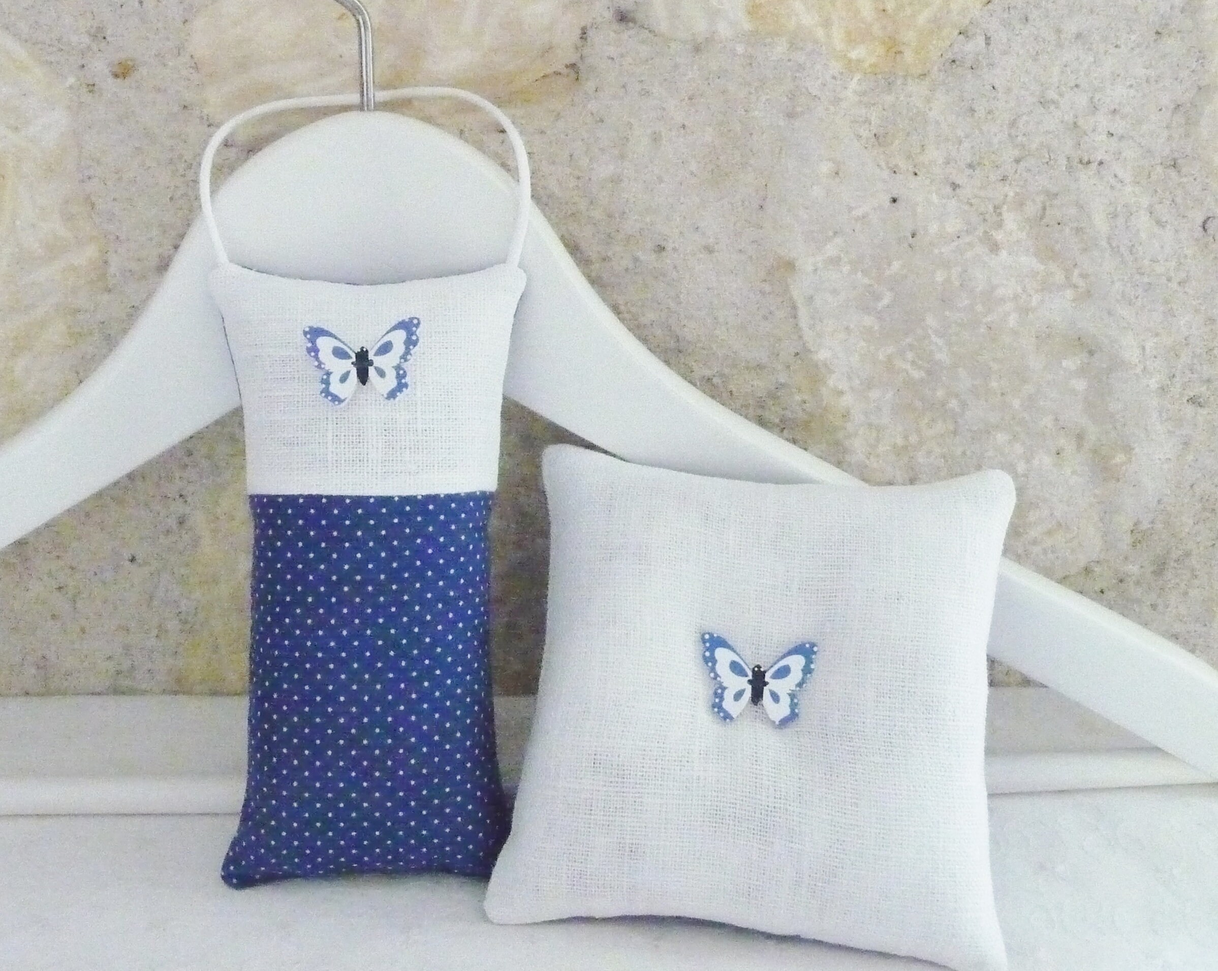 Coussin Sachet Lavande Papillons Lin Blanc et Coton Bleu Pois Blancs Déco Maison Lavande Pour Le Lin